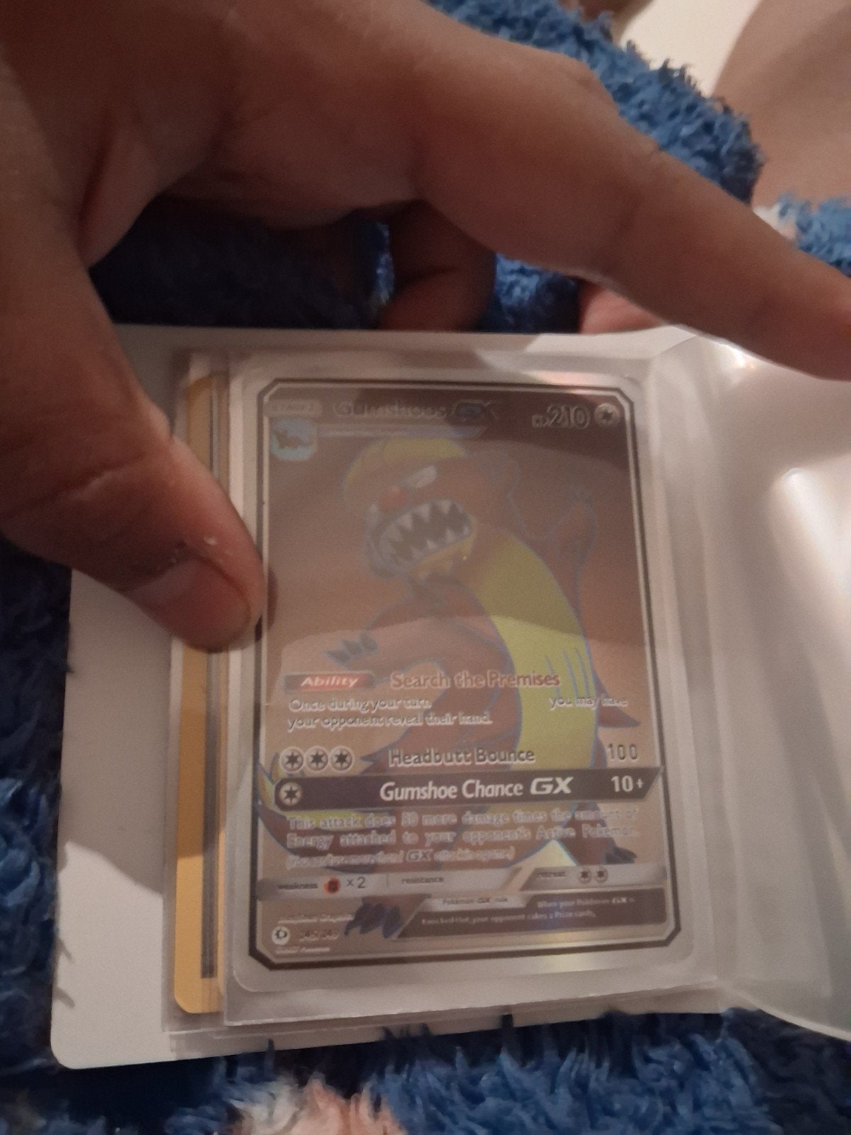 Pokémon kaarten in binder - Umbreon GX, Obstagoon, Yveltal, Ophalen of Verzenden, Zo goed als nieuw, Meerdere kaarten, Foil