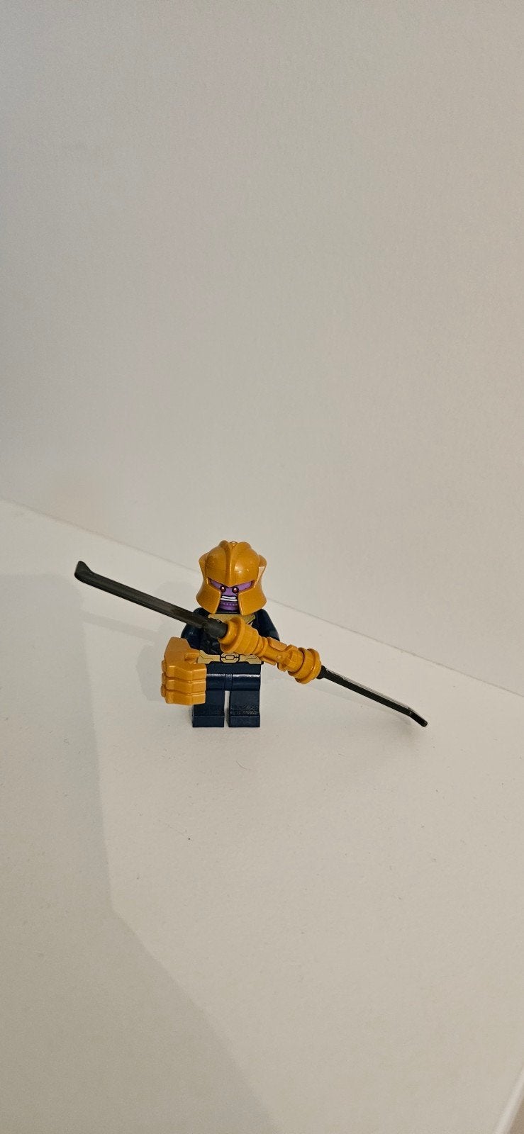 LEGO Avengers Thanos minifiguur met wapen, Ophalen of Verzenden, Gebruikt, Overige merken
