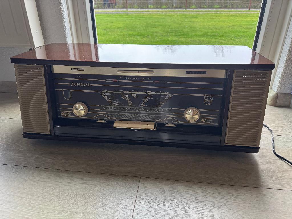 Philips Reverbeo Buizenradio Radiomeubel Antiek, Antiek en Kunst, Antiek | Tv's en Audio, Ophalen