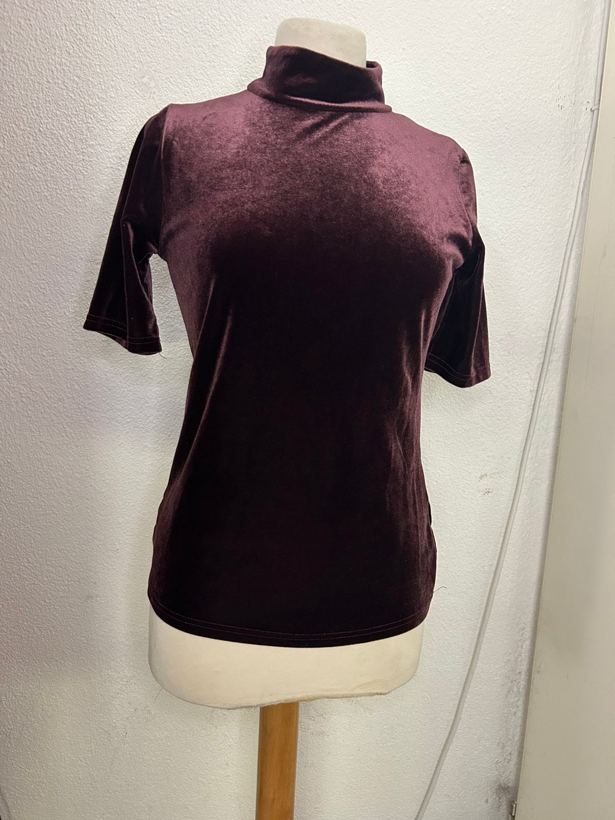 Velvet dames top | Loavies | maat S/36 | als nieuw, Bruin, Ophalen of Verzenden, Zo goed als nieuw, Korte mouw