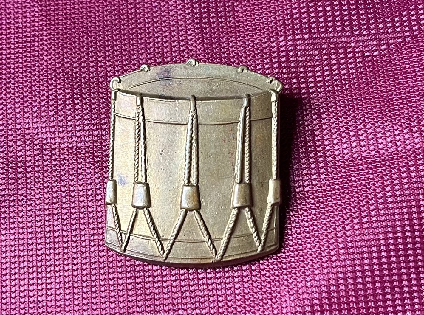 Embleem Engelse Trommel Uniform oorlog militaire leger, Ophalen of Verzenden, Landmacht, Engeland, Embleem of Badge