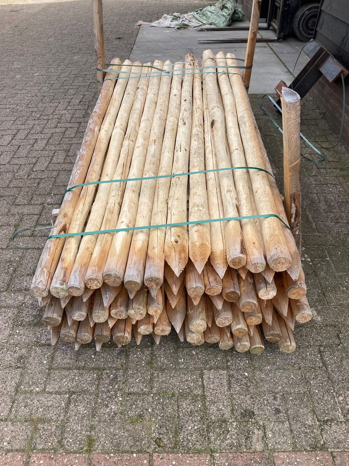 Dennenhout boompaal 250 cm lengte 8 cm dik constructiehout, Ophalen of Verzenden, Nieuw, 250 cm of meer, Palen