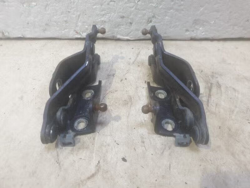 ACHTERKLEPSCHARNIER Volkswagen Golf III Cabrio (1E), Gebruikt, Berliner Ring 2 38440 Wolfsburg, DE, Volkswagen, Volkswagen AG