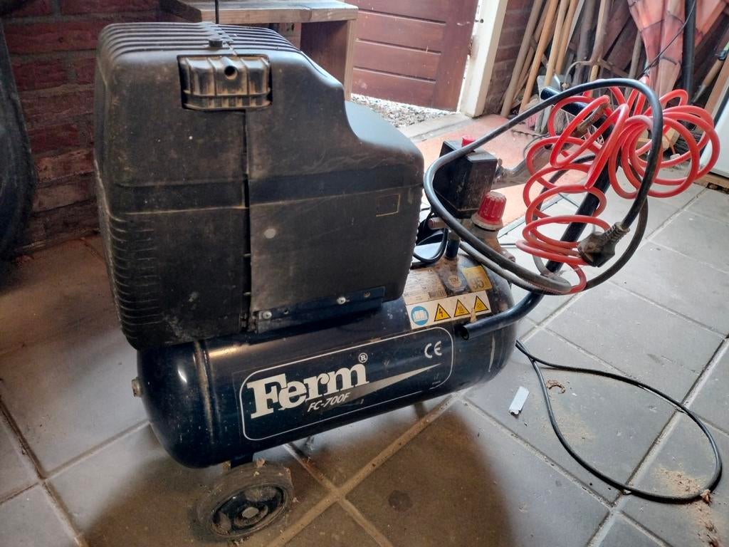 Mobiele compressor Ferm FC-700F 220V, Ophalen