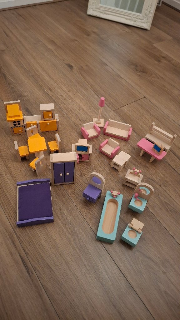 Inrichting poppenhuis, Ophalen, Nieuw, Poppenhuis