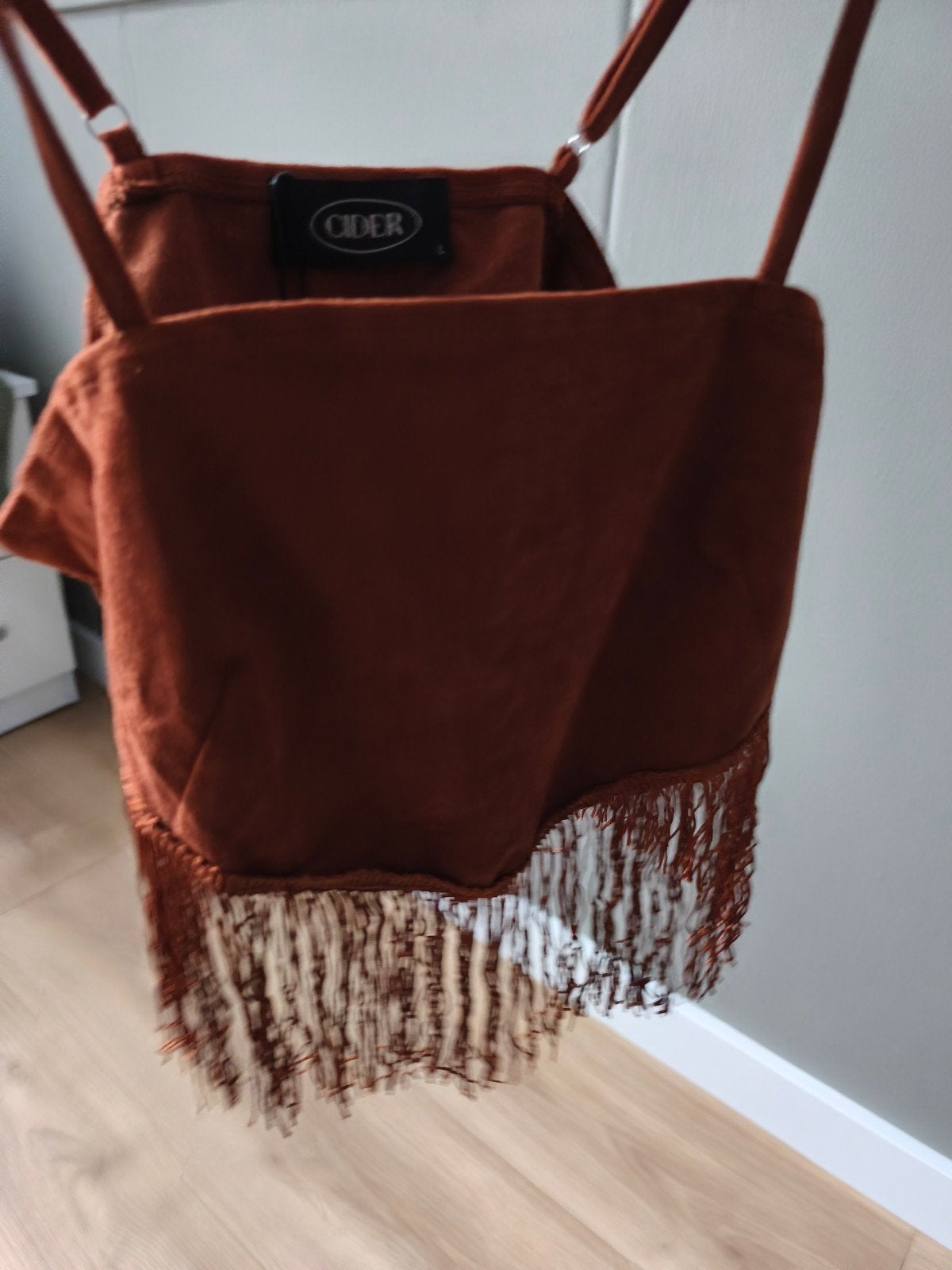 Nieuwe Cropp Top van Cider met franjes - Maat L, Kleding | Dames, Bruin, Maat 42/44 (L), Nieuw, Ophalen of Verzenden