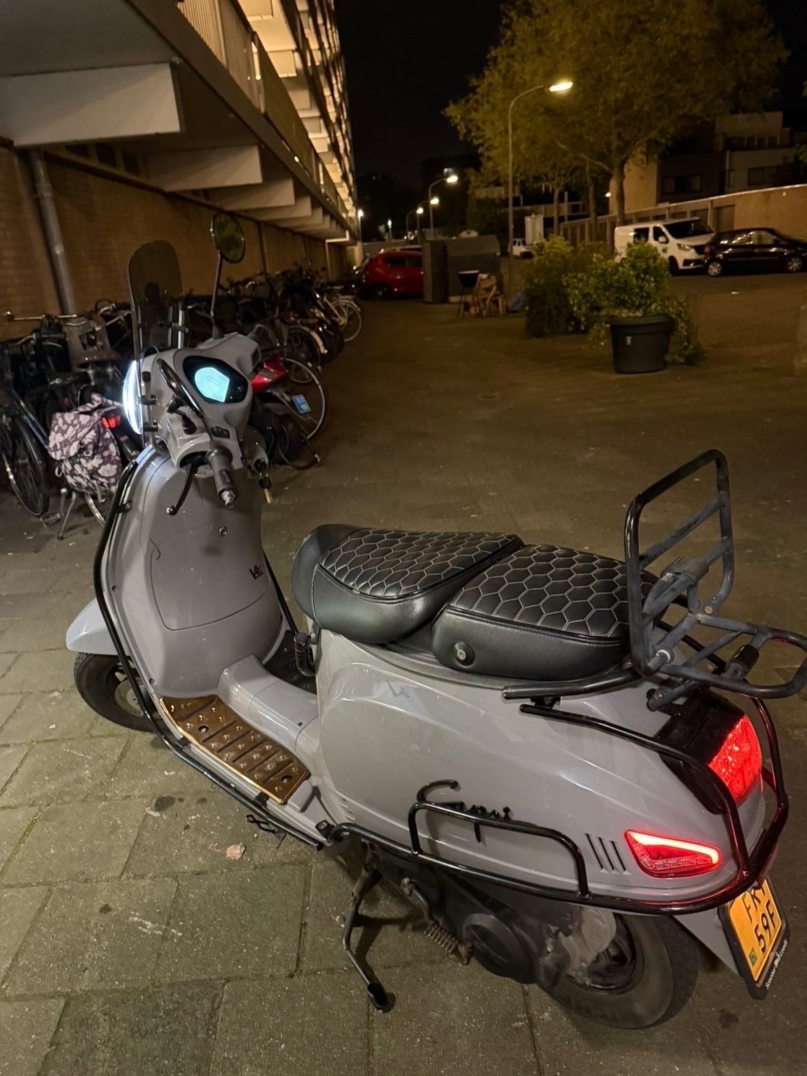 Prachtige Capri scooter uit 2024 - Zo goed als nieuw!, Ophalen of Verzenden, Zo goed als nieuw, Maximaal 45 km/u