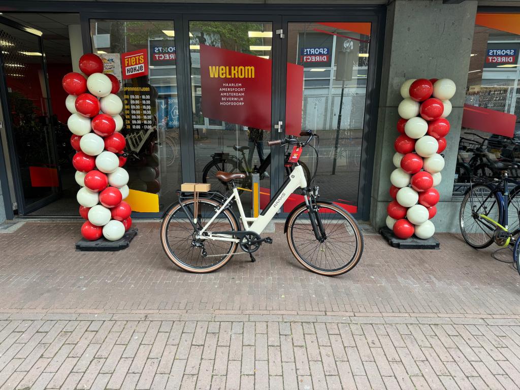 Fietshokje Raaks: Raaks E-ton elektrische fiets NIEUW!!