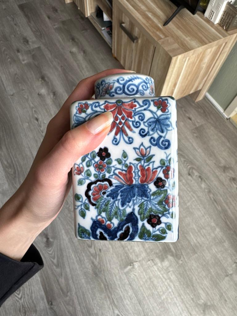 Chinese stijl vaas met dop, Antiek en Kunst, Ophalen of Verzenden