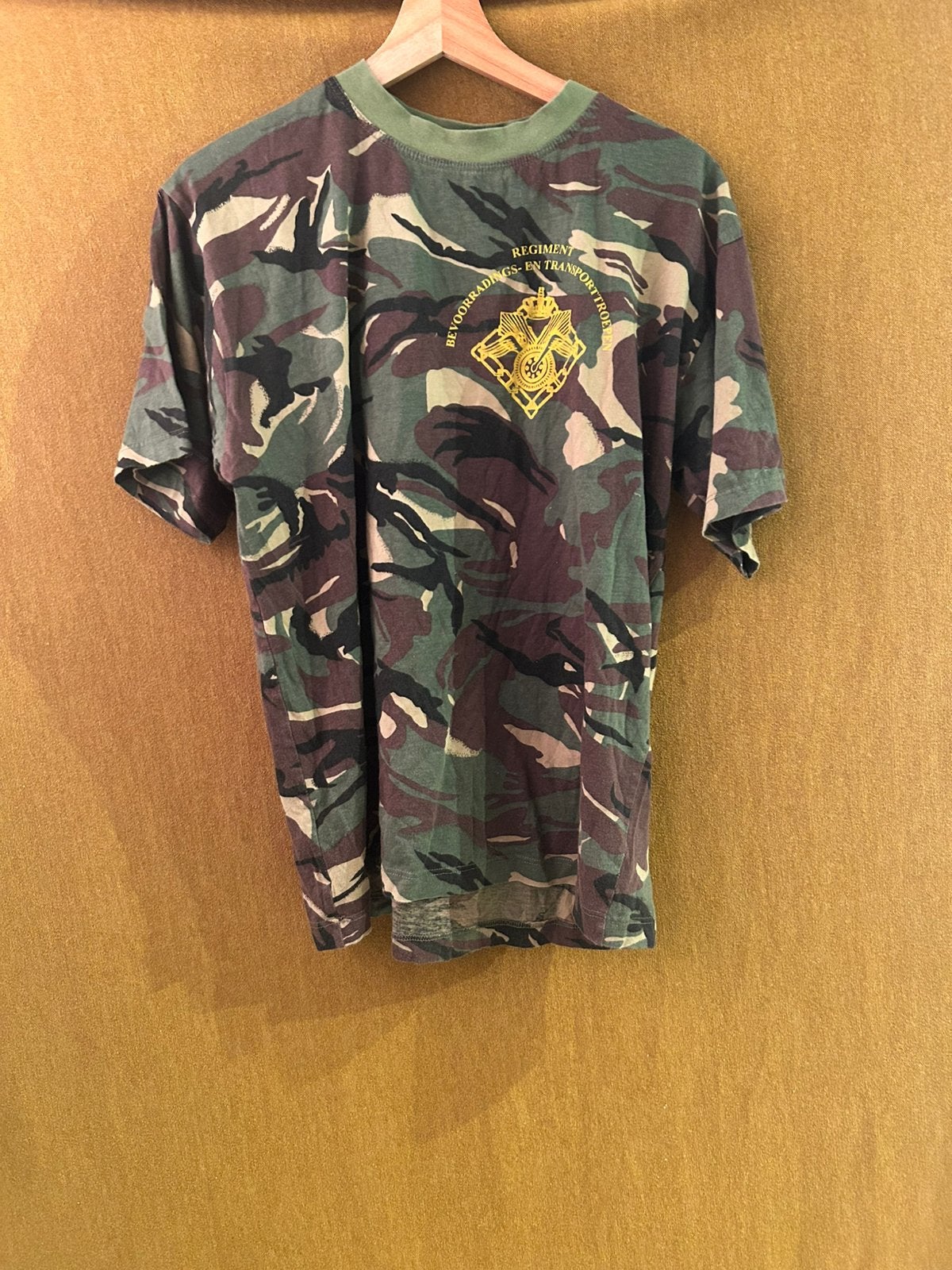 T-shirt gecamoufleerd KL, Ophalen of Verzenden, Landmacht, Nederland, Kleding of Schoenen