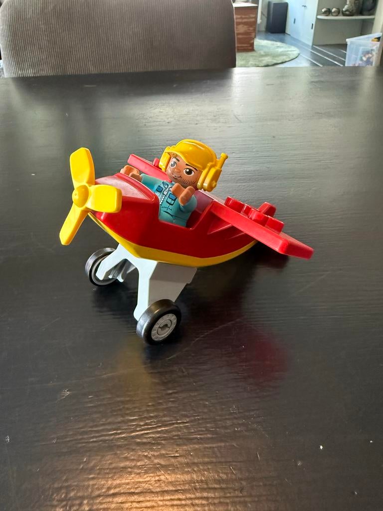 Lego Duplo Vliegtuig met Piloot - Gebruikt maar in prima sta, Inclusief minifiguren, Gebruikt, Ophalen of Verzenden, Duplo