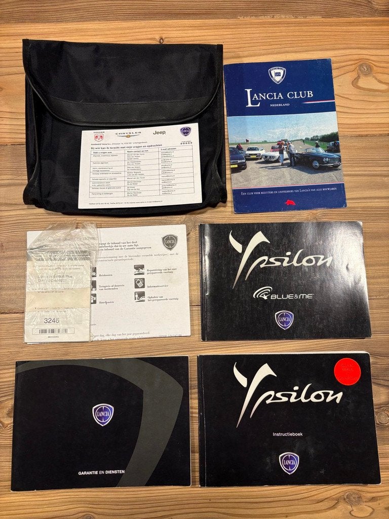 Lancia Ypsilon 0.9T 100% onderhouden Platinum Airco NL-NAP, Auto's, Lancia, Voorwielaandrijving, 86 pk, Gebruikt, Beige