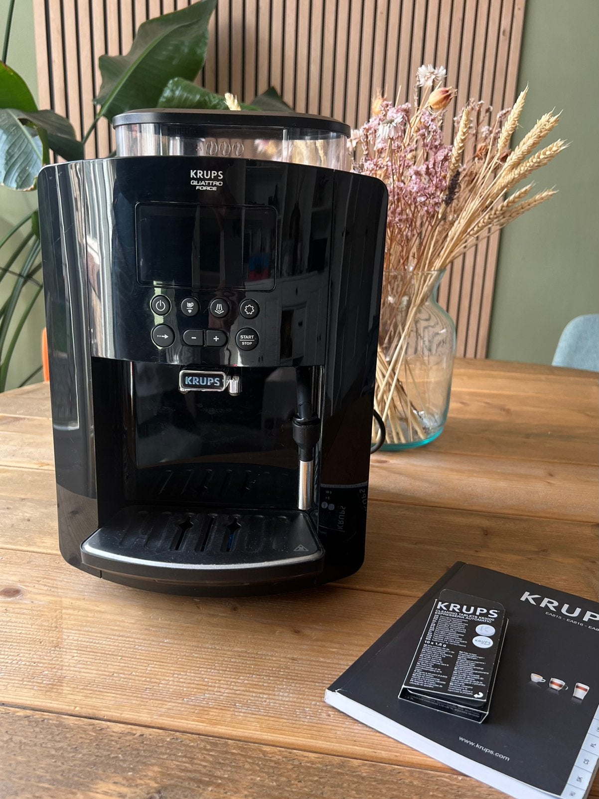 Krups EA81 Volautomaat, Witgoed en Apparatuur, Stoompijpje, Gebruikt, 10 kopjes of meer, Koffiemachine