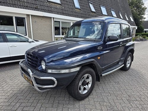 SsangYong Korando 2.9 TDX Nieuwe apk airco Automaat, Auto's, Bestelauto's, Automaat, Gebruikt, 2800 kg, Bedrijf