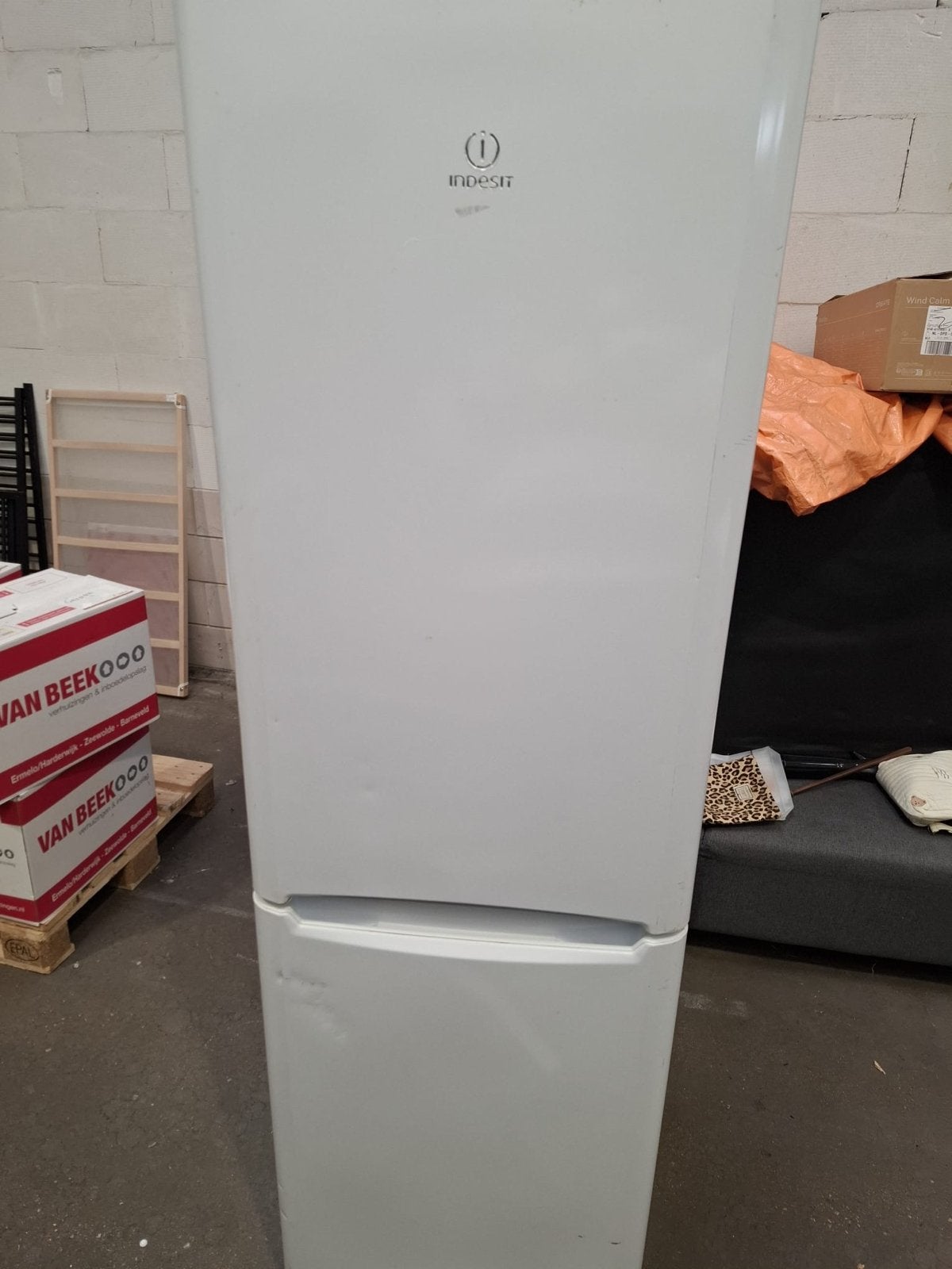 Indesit Koel-vriescombinatie met 3 vrieslades, Ophalen, Gebruikt, Met aparte vriezer, 160 cm of meer