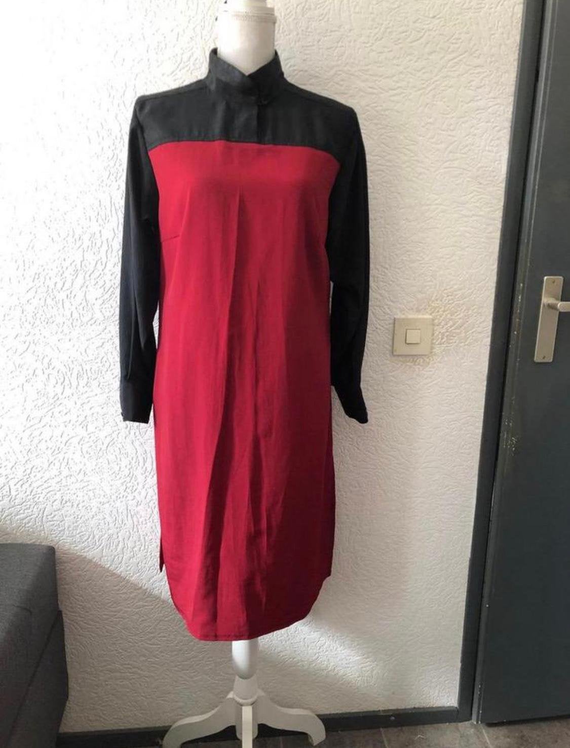 Maat 44 - tuniek van verse - Bordeaux rood / zwart, Ophalen of Verzenden, Zo goed als nieuw, Maat 42/44 (L), Rood