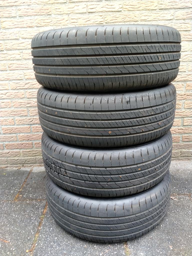 Vier nieuwe autobanden Goodyear 225/55R18, Auto-onderdelen, Banden en Velgen, Ophalen, 18 inch, Nieuw, Band(en)