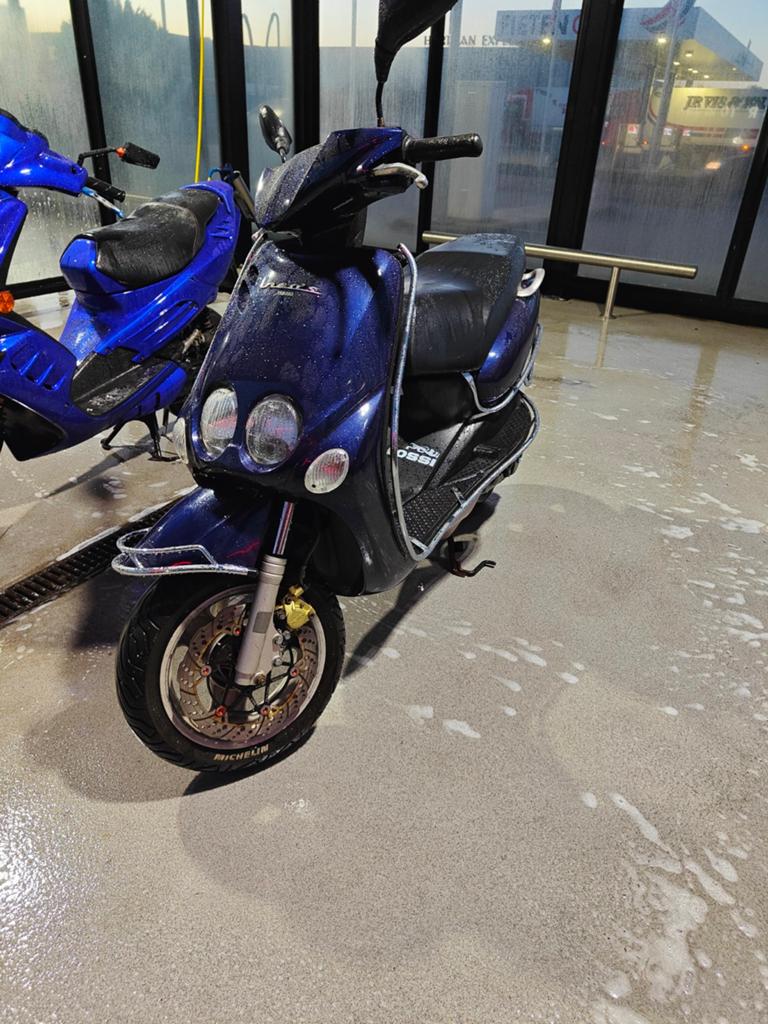 Valbeugels Yamaha neos chrome, Fietsen en Brommers, Scooters | Yamaha, Maximaal 45 km/u, Ophalen of Verzenden, Zo goed als nieuw