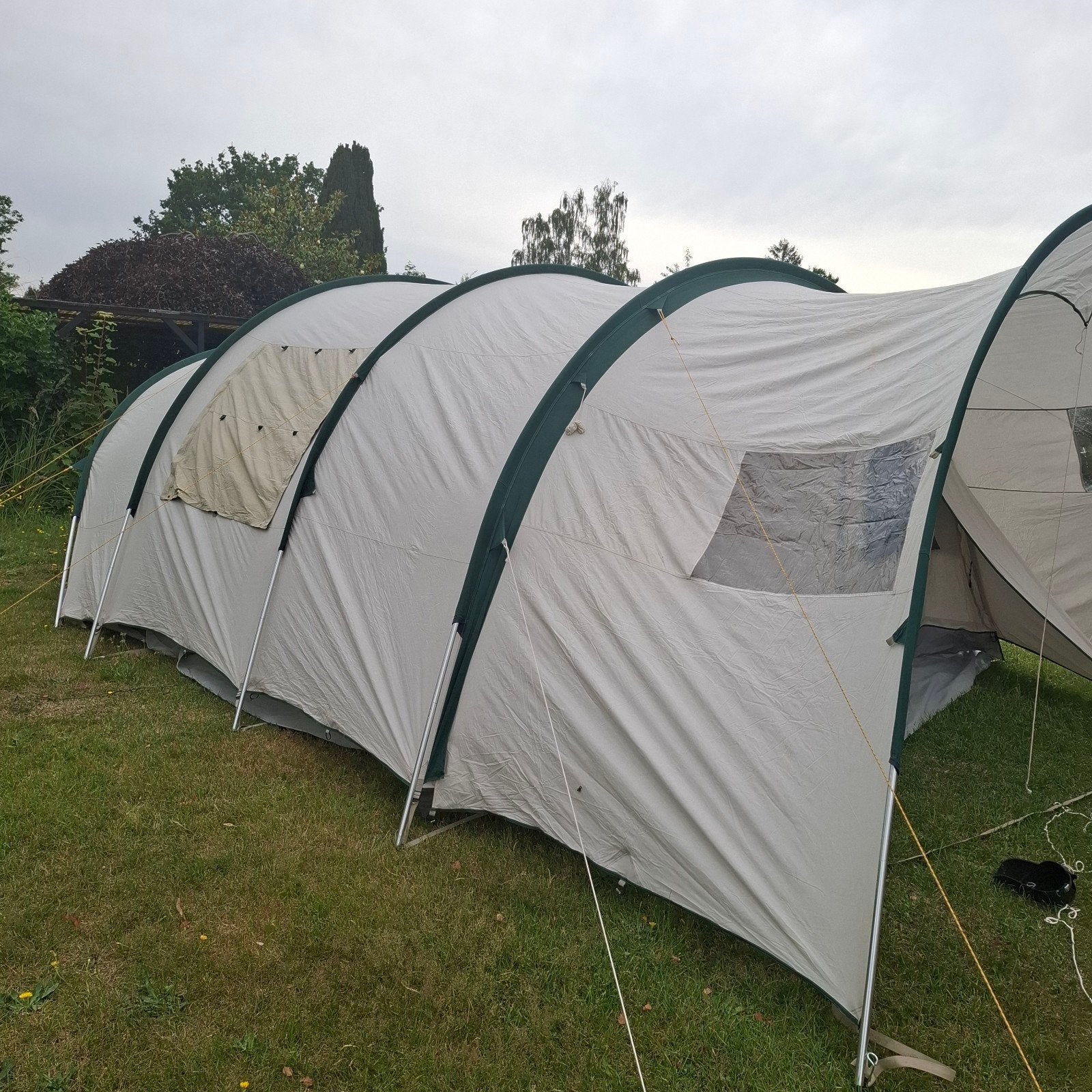 Ruime Active Leisure Brian 6 tunneltent - Katoen Licht, Ophalen of Verzenden, Gebruikt, Tot en met 6