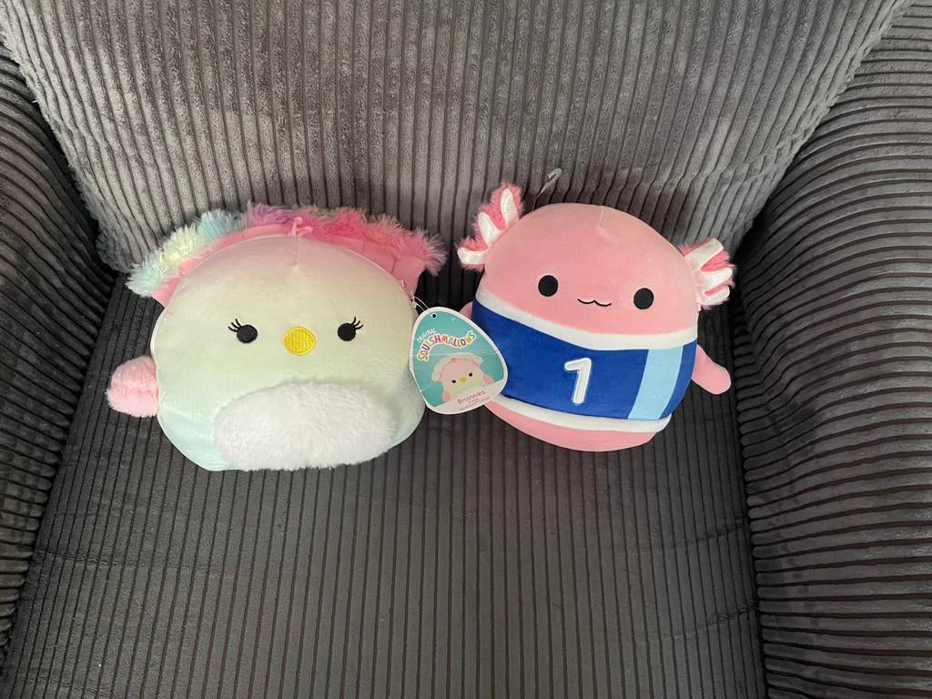 Squishmallows knuffels Briannika de pauw Archie roze Axolot, Kinderen en Baby's, Speelgoed | Knuffels en Pluche, Zo goed als nieuw