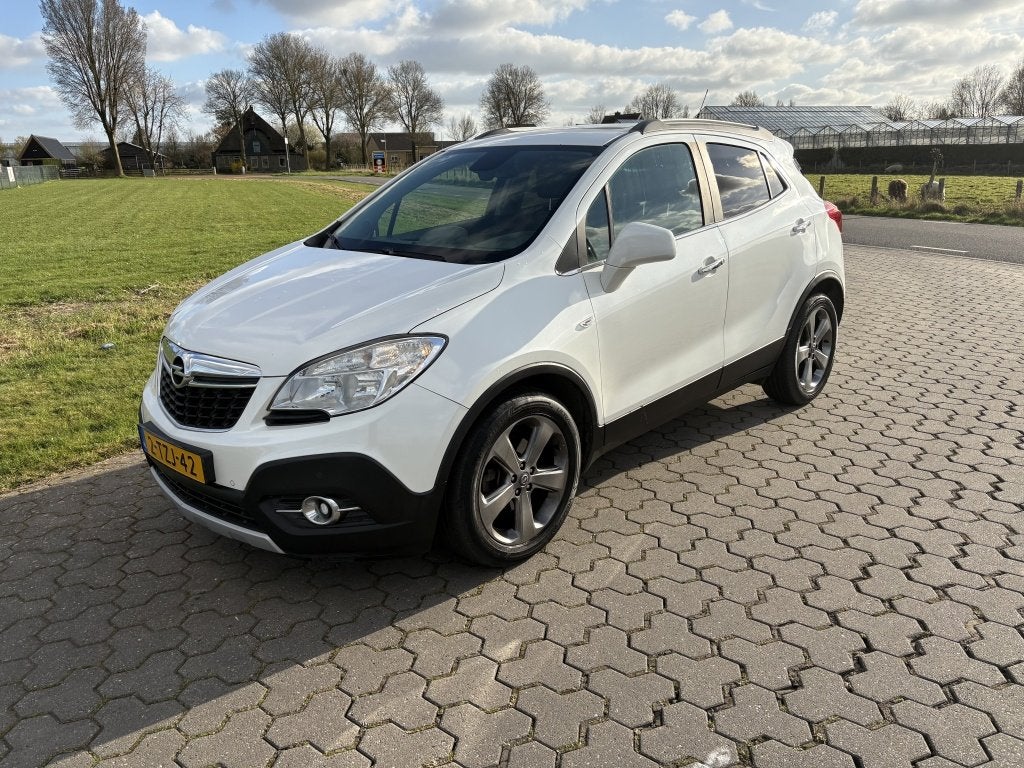 Opel Mokka 1.4 Turbo Cosmo 2014 (bj 2014), Auto's, Voorwielaandrijving, Gebruikt, 4 cilinders, Wit