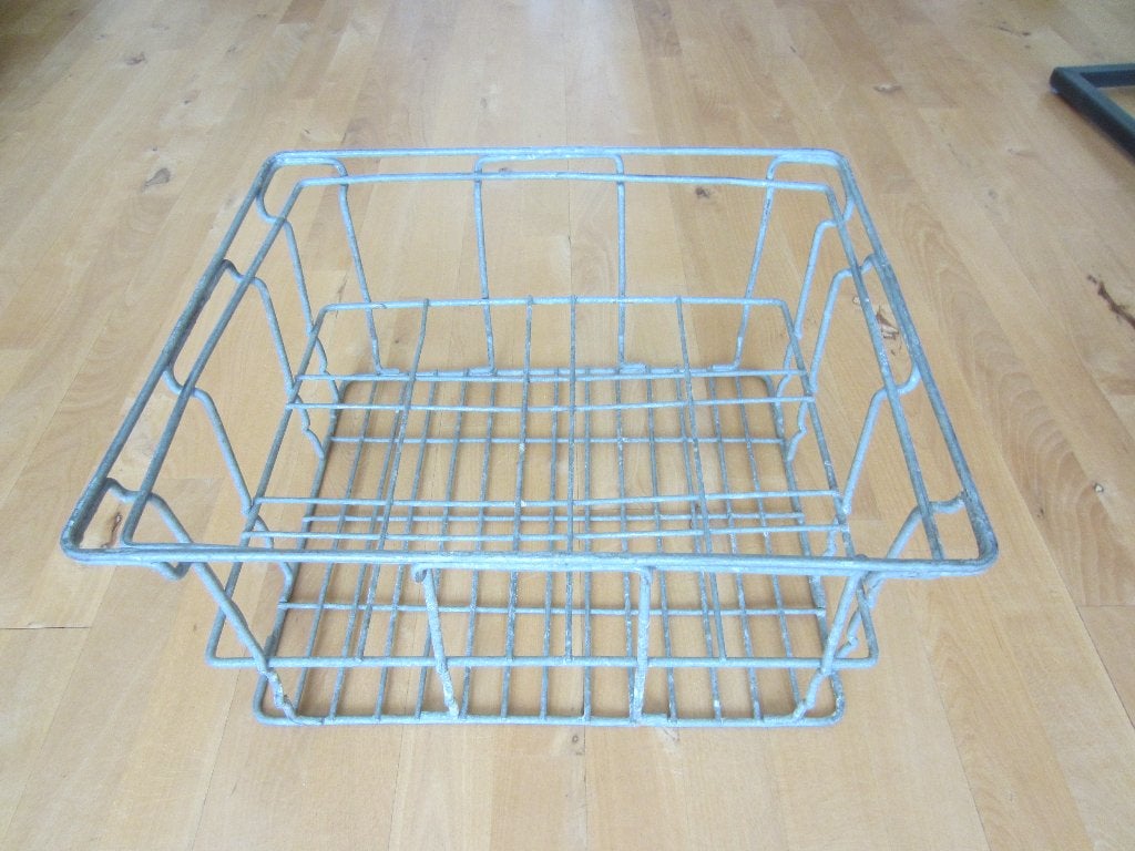 Oude metalen flessenkrat voor 12 flessen, Antiek en Kunst, Ophalen