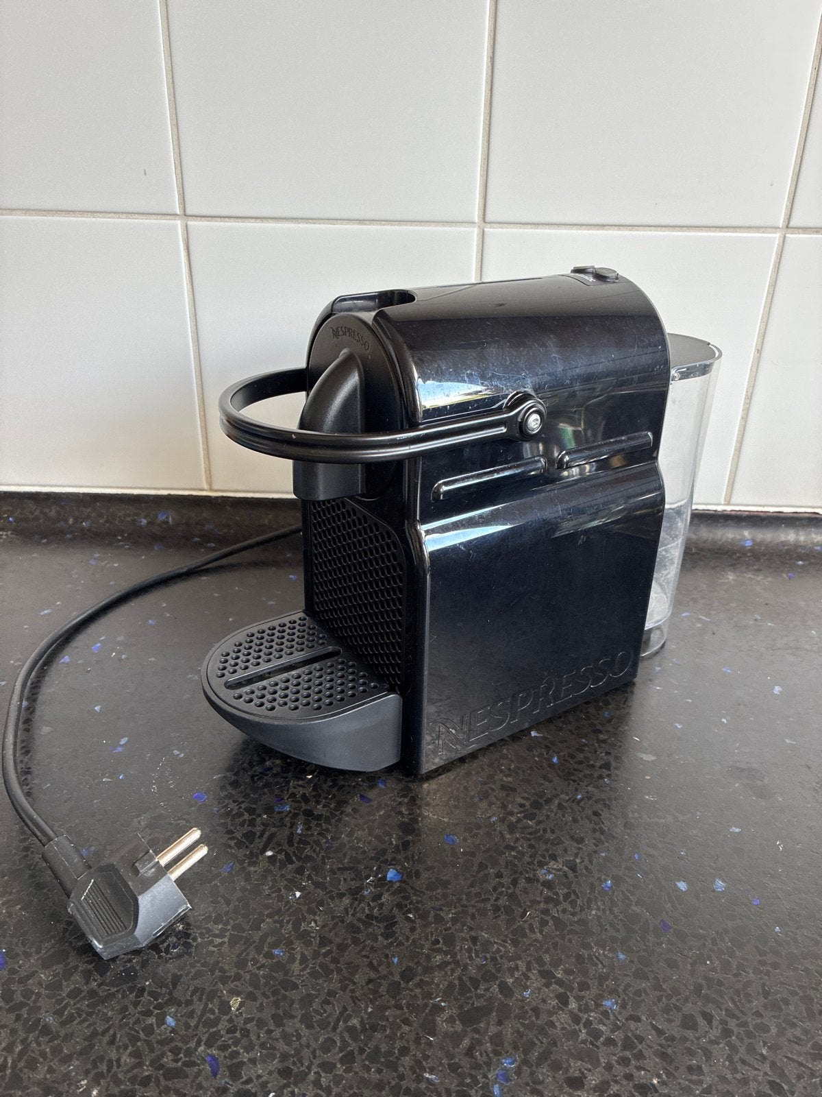 Nespresso Magimix koffiezetapparaat - Werkt perfect!, Gebruikt, Espresso apparaat, Ophalen of Verzenden, 4 tot 10 kopjes