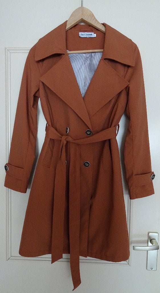 Jas; Trenchcoat * Camel * Tussenjas * Maat S * € 45, Kleding | Dames, Ophalen, Bruin, Zo goed als nieuw, Jasje