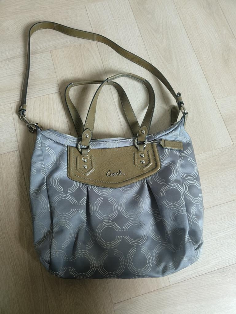 2 Coach tassen: Y2K Ashley en een bucket bag, Ophalen of Verzenden