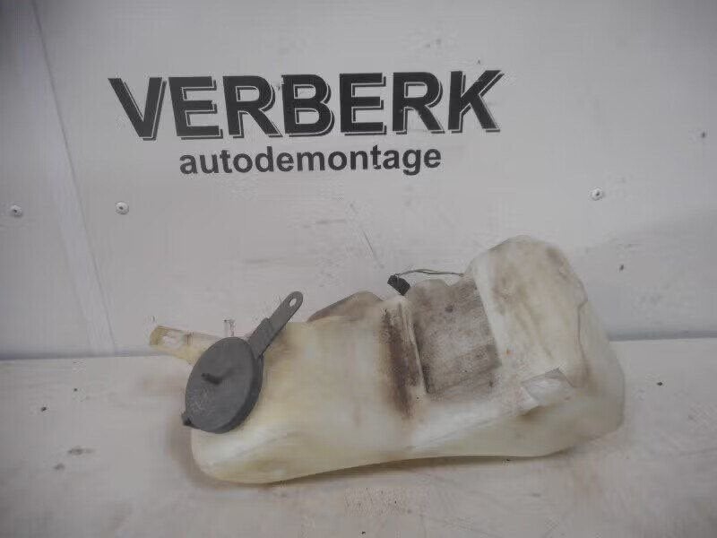 RUITENSPROEIERRESERVOIR Volvo 440 (volvo448909), Auto-onderdelen, Gebruikt, Info@volvocars.com, Ophalen of Verzenden, Volvo