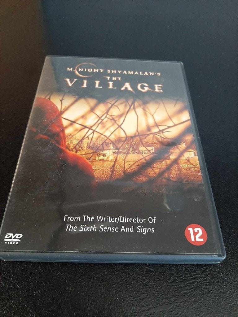 The village, Joaquin Phoenix, Adrien Brody, William Hurt!, Vanaf 12 jaar, Ophalen of Verzenden, Gebruikt, Psychologische thriller