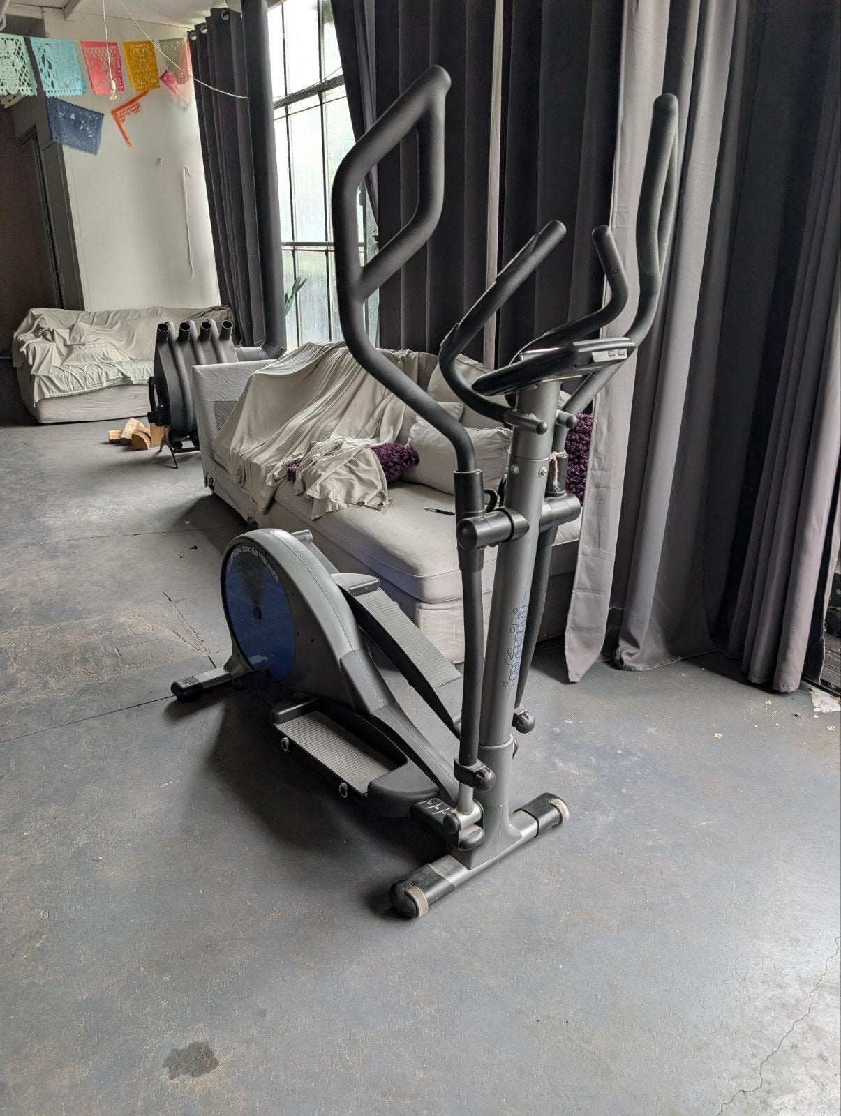 Crosstrainer - Iconsole - Elliptical Cross Trainer, Sport en Fitness, Fitnessapparatuur, Ophalen, Gebruikt, Buik, Crosstrainer