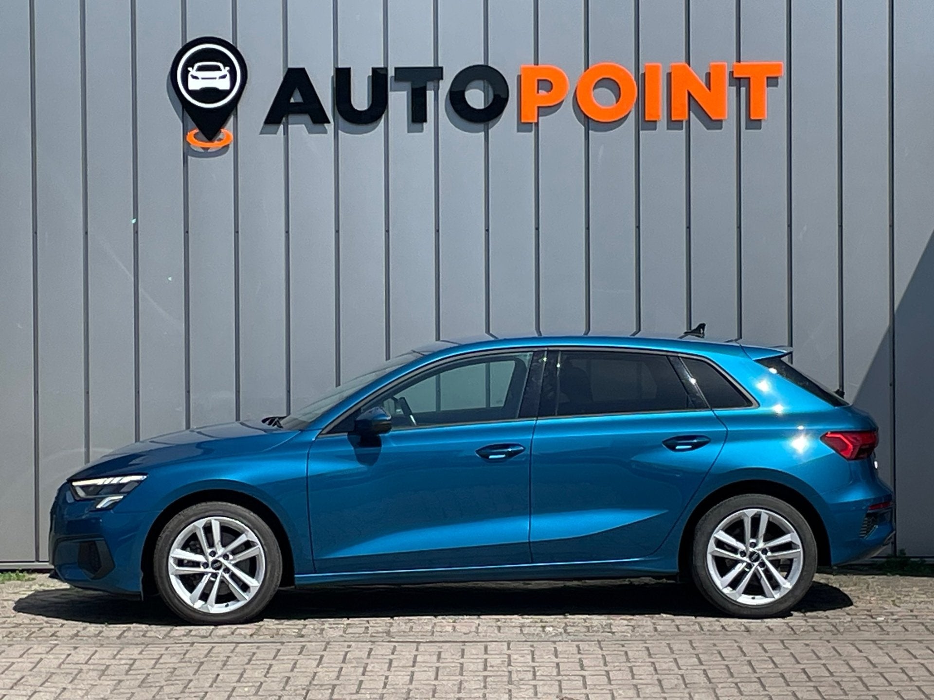 Audi A3 Sportback 30 TFSI Pro Line ORG NL DEALEROND 1E EIG|V, Voorwielaandrijving, Gebruikt, Blauw, Origineel Nederlands