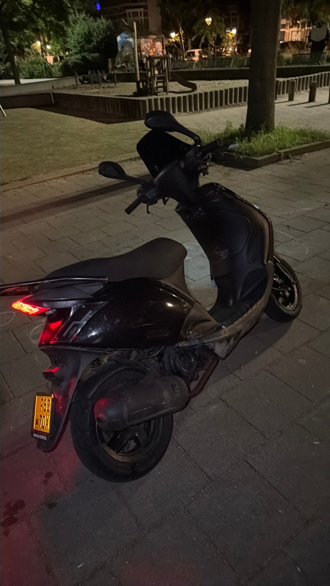 Piaggio zip 2013, Fietsen en Brommers, Scooters | Piaggio, Ophalen, Gebruikt, Maximaal 45 km/u, Zip