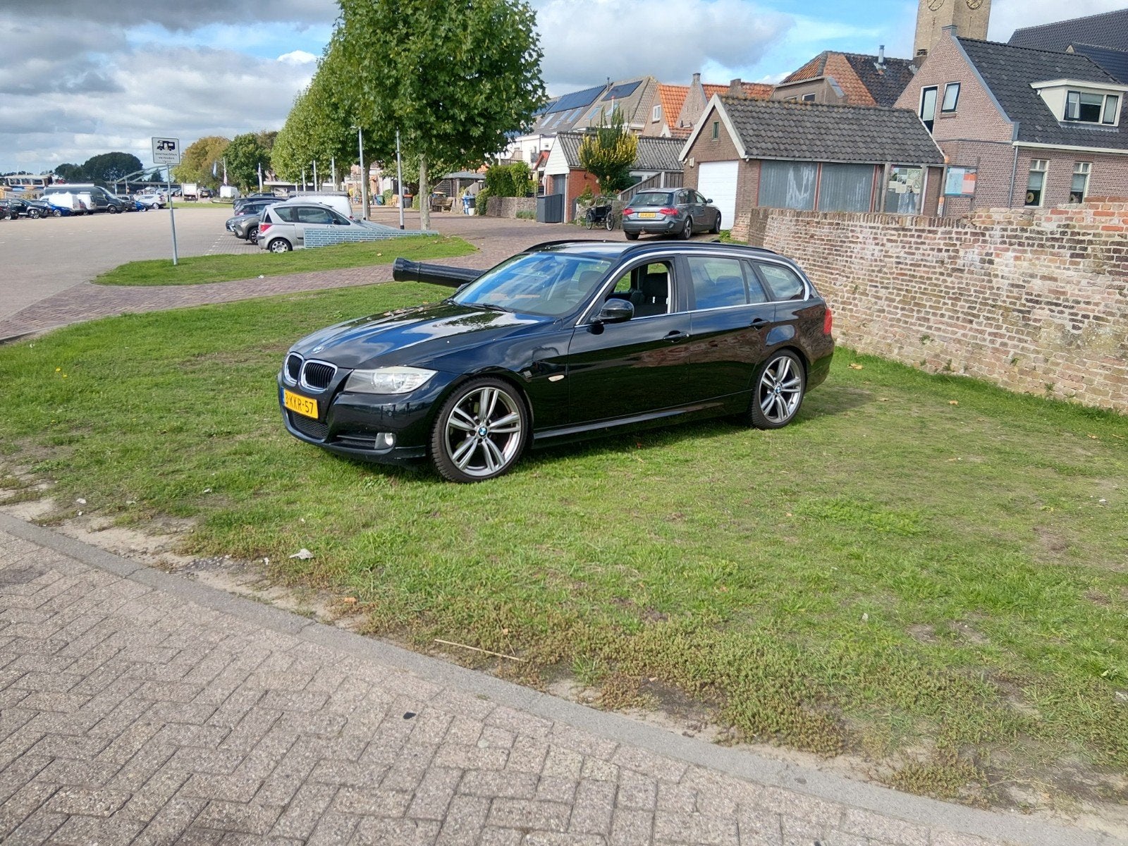 BMW 2010 Zwart 320d e91 touring 3 serie, Auto's, 1995 cc, Zwart, Stationwagon, Diesel