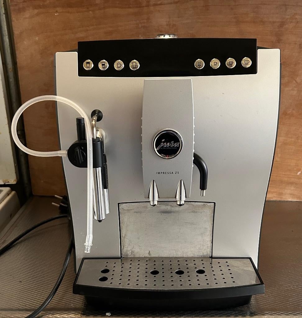 Jura Z5 volautomaat met een druk op de knop cappuccino, 10 kopjes of meer, Ophalen, Koffiemachine