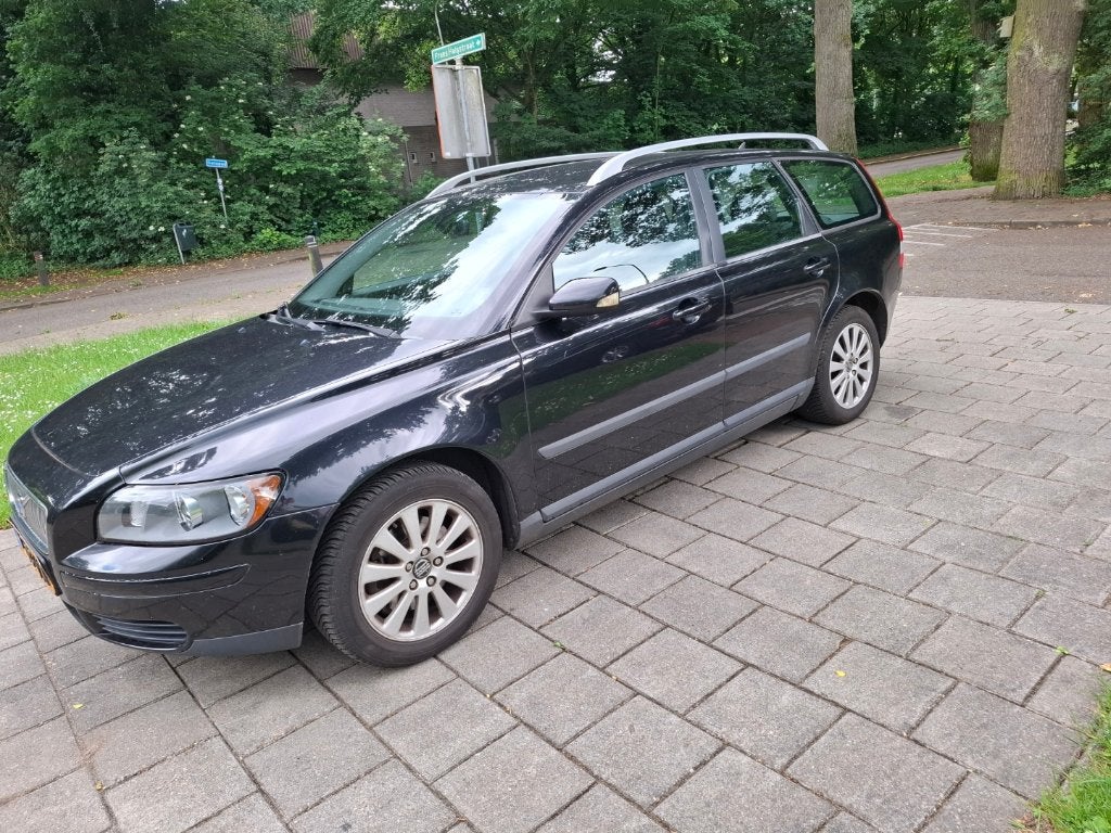 Volvo V50 2.4 (station) kinetic, 10-2004, in prima staat, Auto's, 700 kg, Zwart, Origineel Nederlands, Particulier