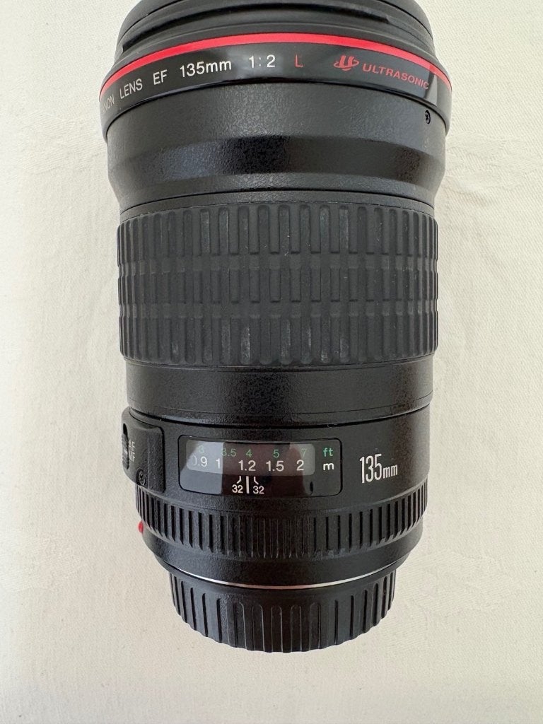 Foto 3 van Canon EF 135mm 1:2L USM