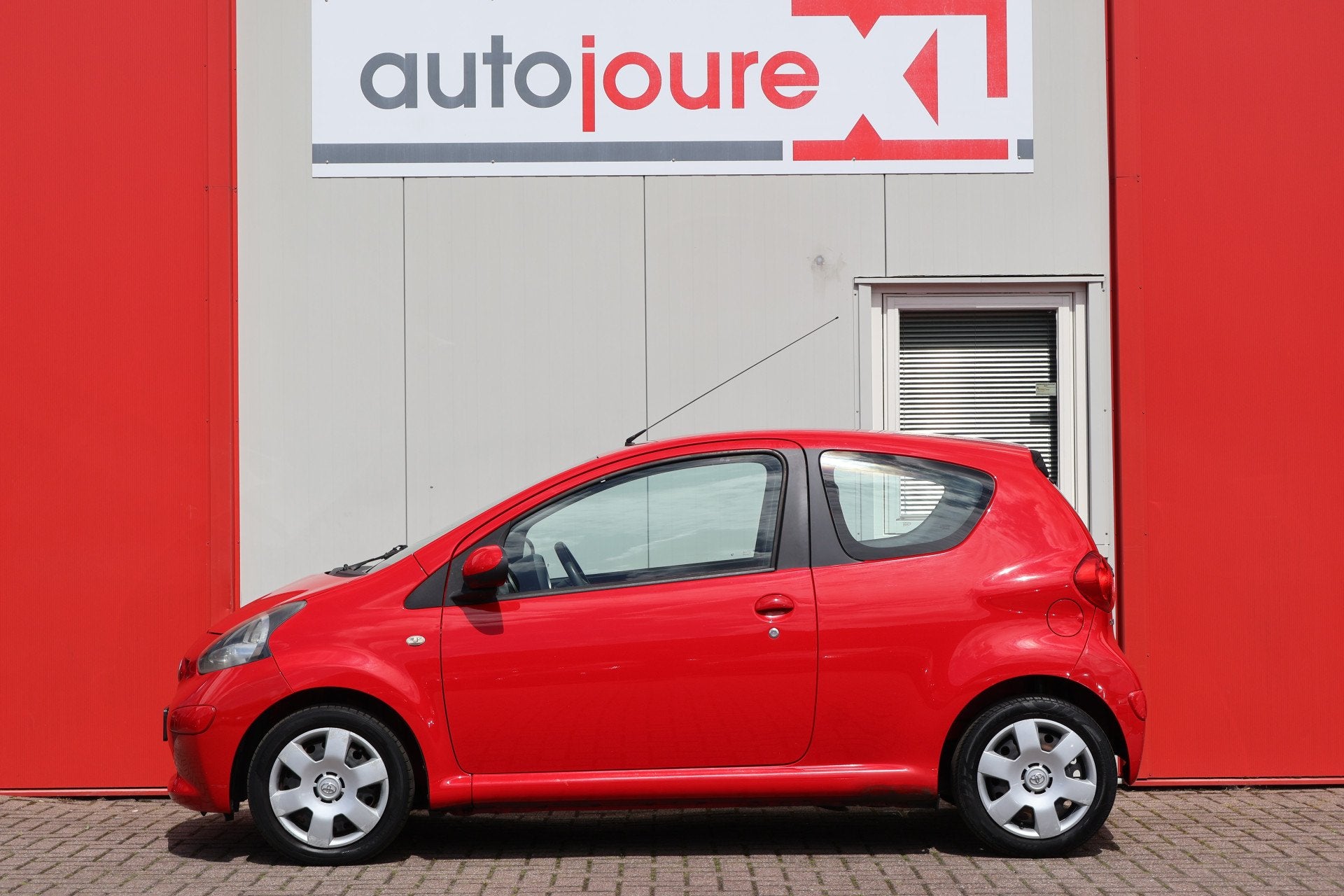 Toyota Aygo 1.0-12V + | APK 06-2027 | (bj 2008), Voorwielaandrijving, Gebruikt, 4 stoelen, 68 pk