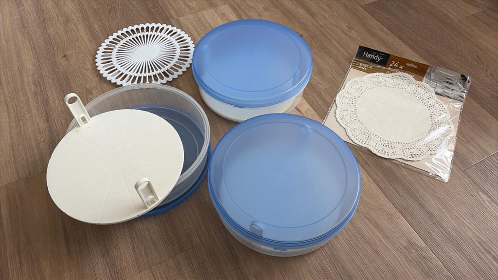 Taartboxen incl accessoires, Overige typen, Ophalen, Zo goed als nieuw, Kunststof