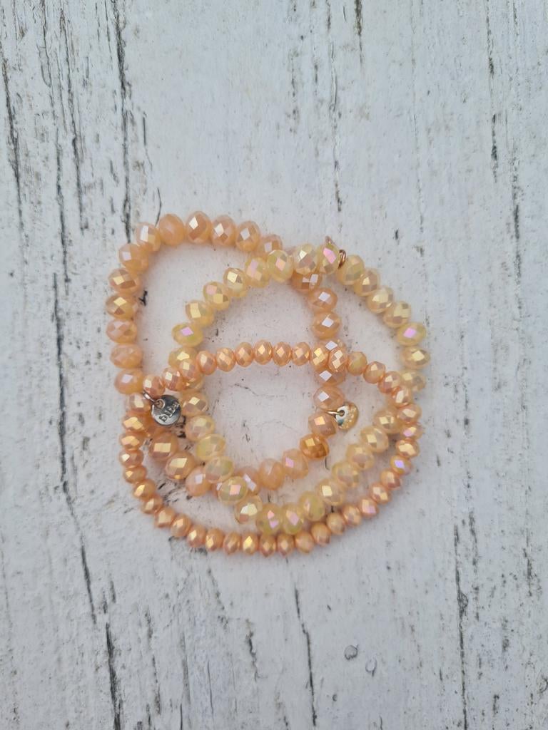 BIBA zalmroze kralenarmbandjes 3 euro pst nieuw, Kunststof of Plastic, Nieuw, Ophalen of Verzenden, Roze