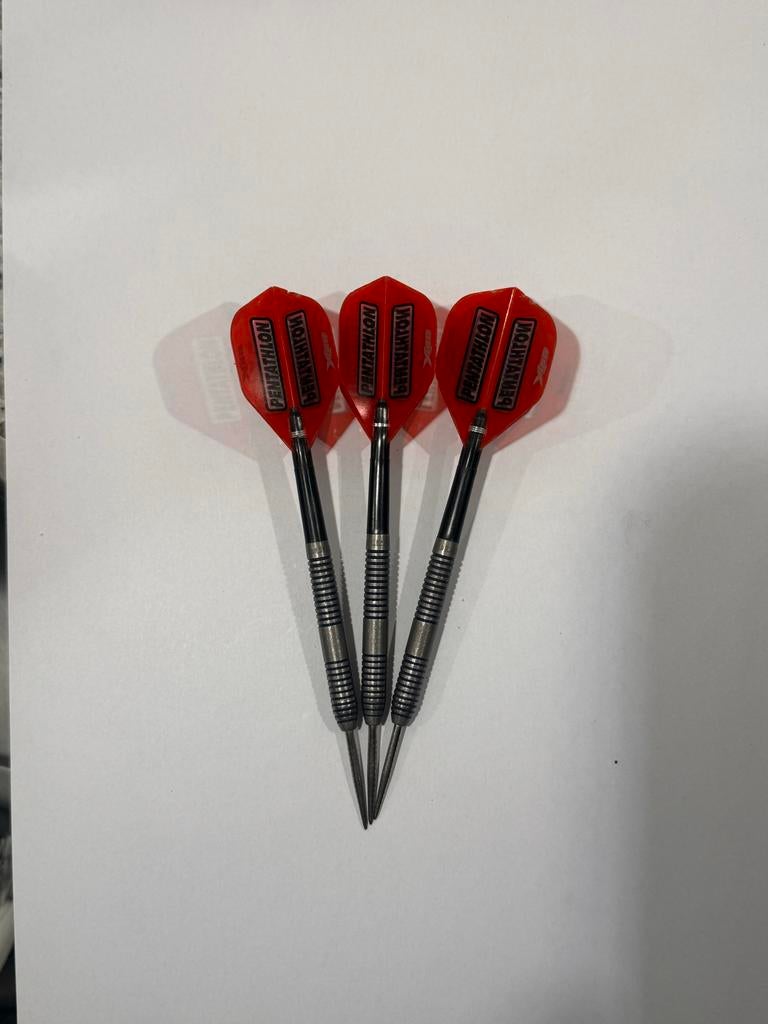 Bulls dartpijlen 23 gram, Ophalen, Zo goed als nieuw, Pijlen