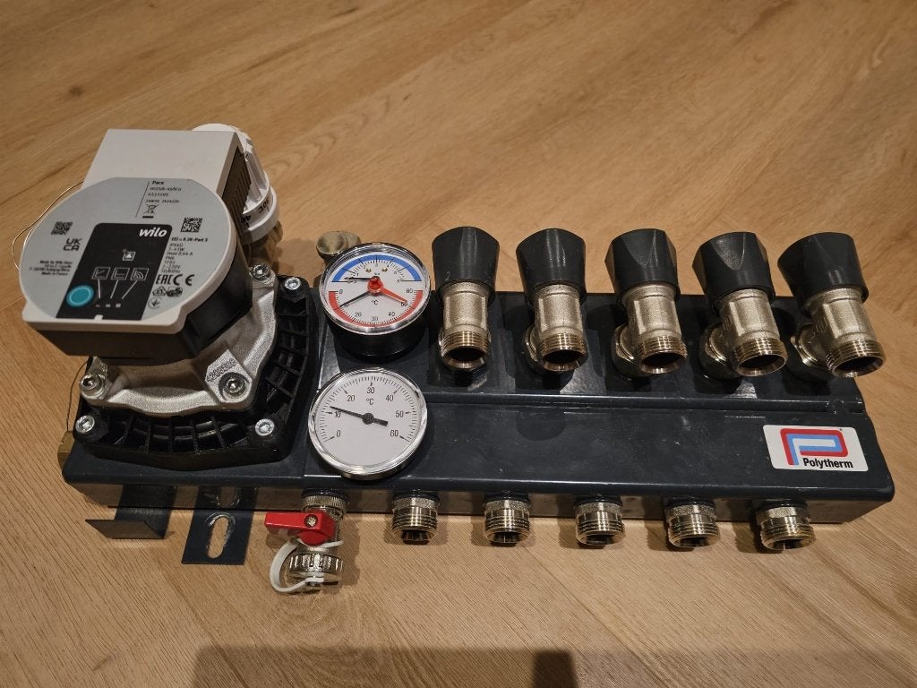 Polytherm vloerverwarming verdeler 5 groeps, Doe-het-zelf en Verbouw, Verwarming en Radiatoren, Zo goed als nieuw, Overige typen
