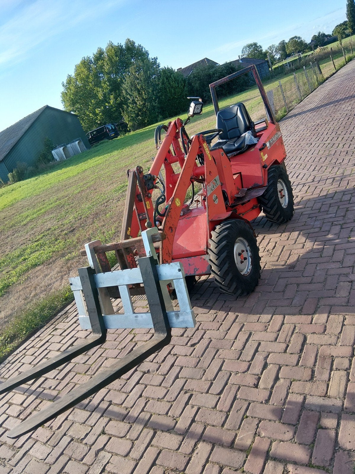 schaffer 221 shovel met nieuwe palletvork met kenteken, Ophalen, Gebruikt, Schaffer