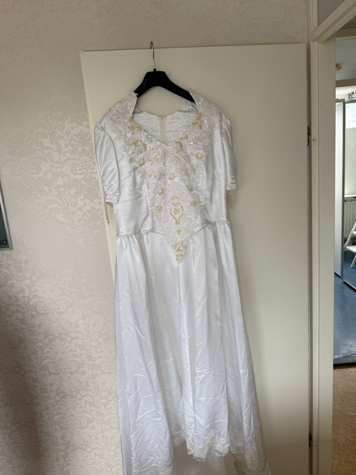 Trouwjurk en Trouwpak, Kleding | Dames, Trouwkleding en Trouwaccessoires, Ophalen, Zo goed als nieuw, Wit, Trouwjurk