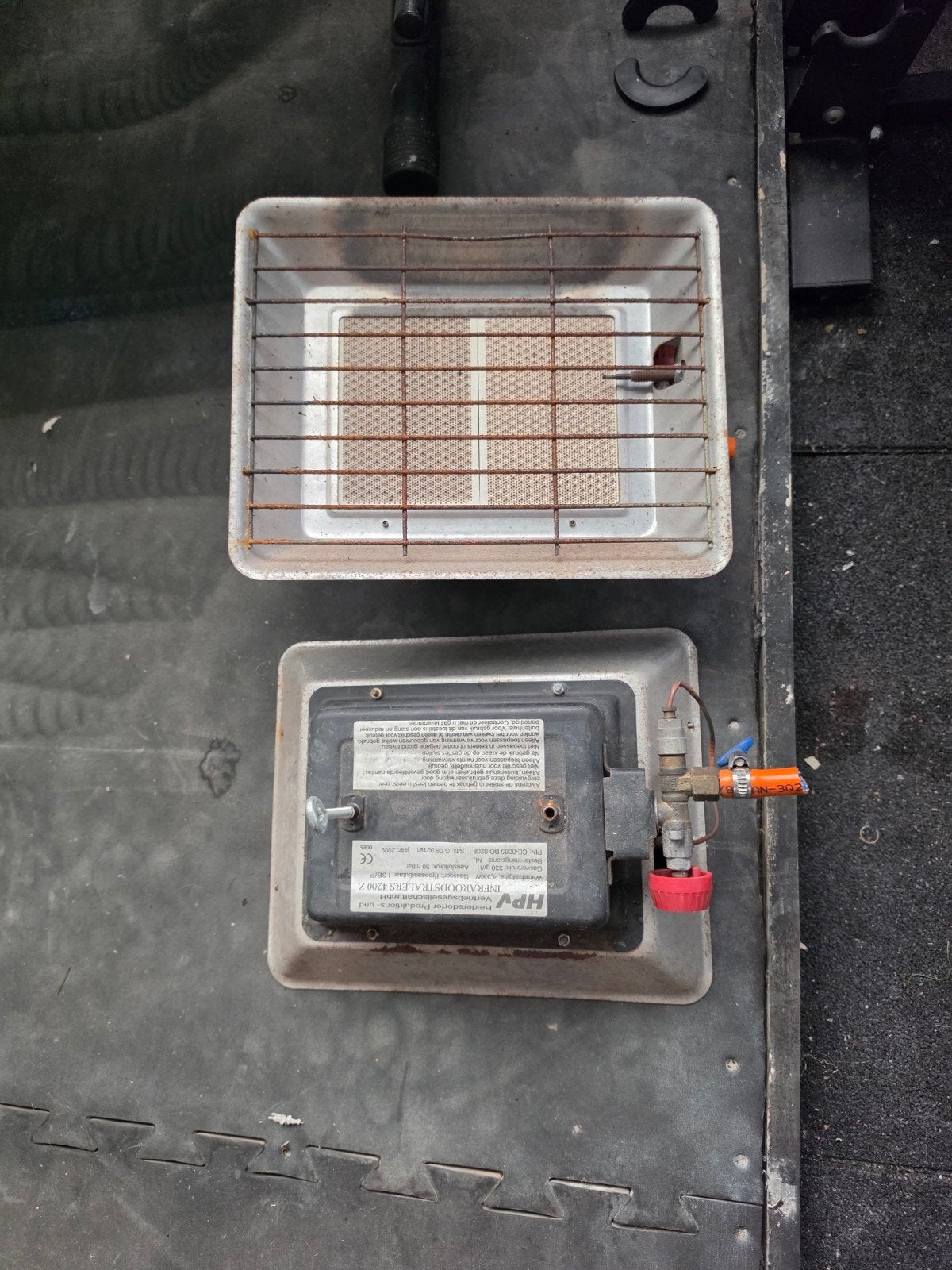 2 Stuks Gaskachels op Gasfles - HPV Infraroodstralers, Ophalen, Gebruikt, Gas, Gaskachel