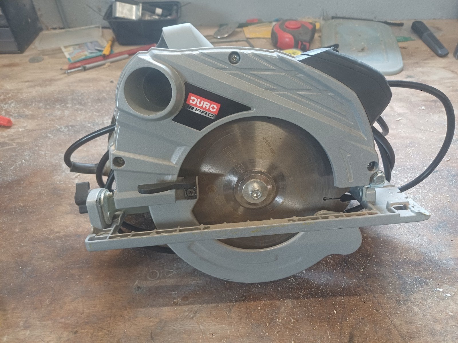 Duro Pro Cirkelzaag - Krachtige Zaag voor Diverse Klussen, Gebruikt, Cirkelzaag, Duro Pro, 600 tot 1200 watt