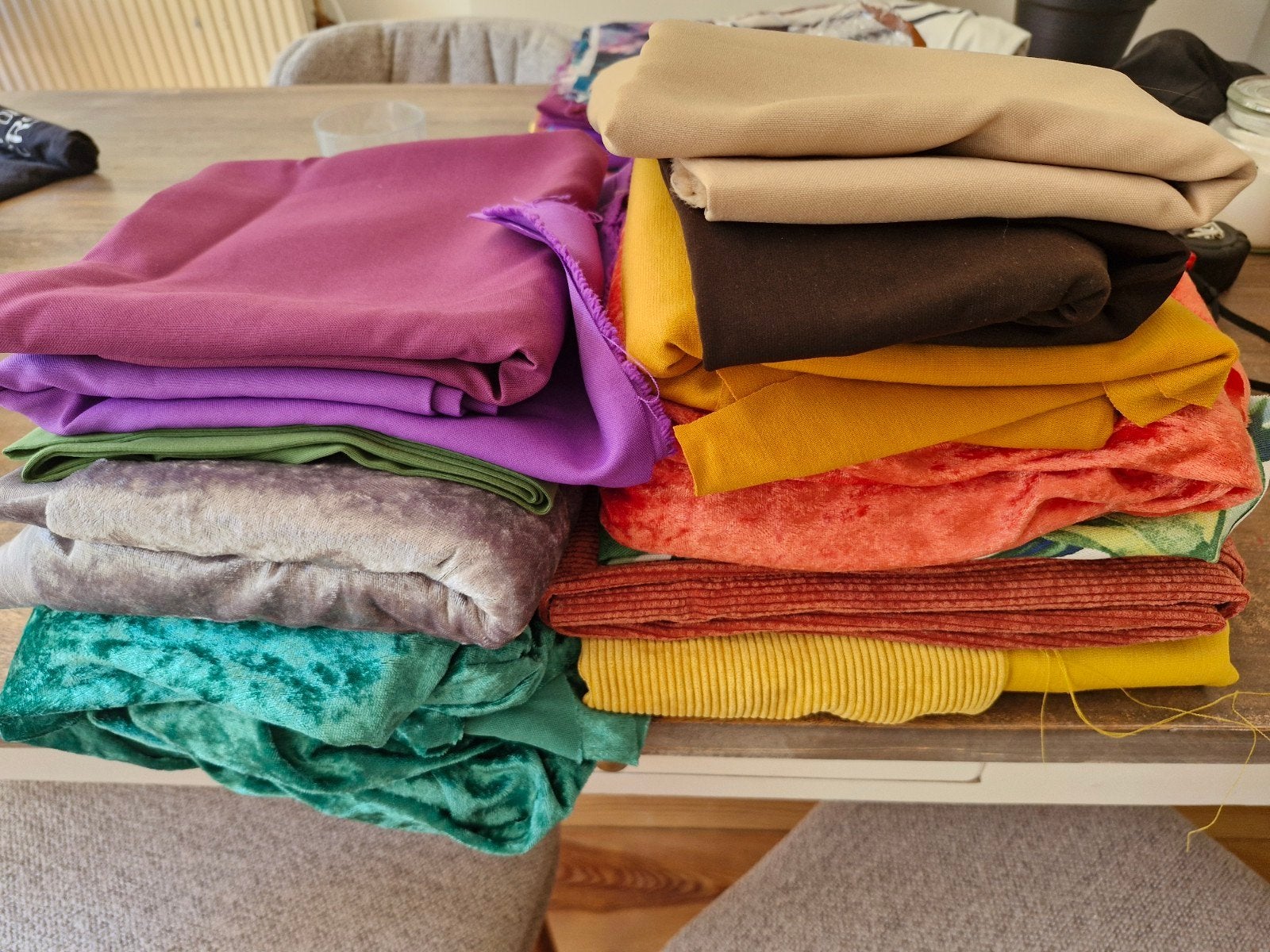 Diverse grotere lappen stof, verschillende kleuren, Hobby en Vrije tijd, Stoffen en Lappen, Ophalen, Zo goed als nieuw, Overige kleuren