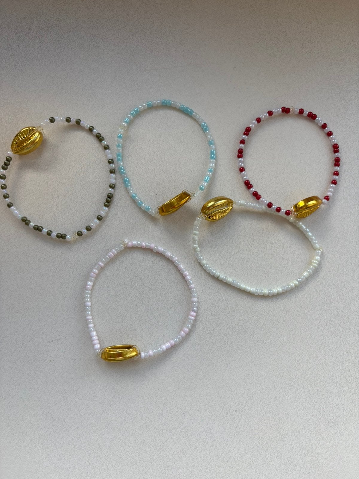 Schelpen armbandjes, Ophalen of Verzenden, Zo goed als nieuw, Groen