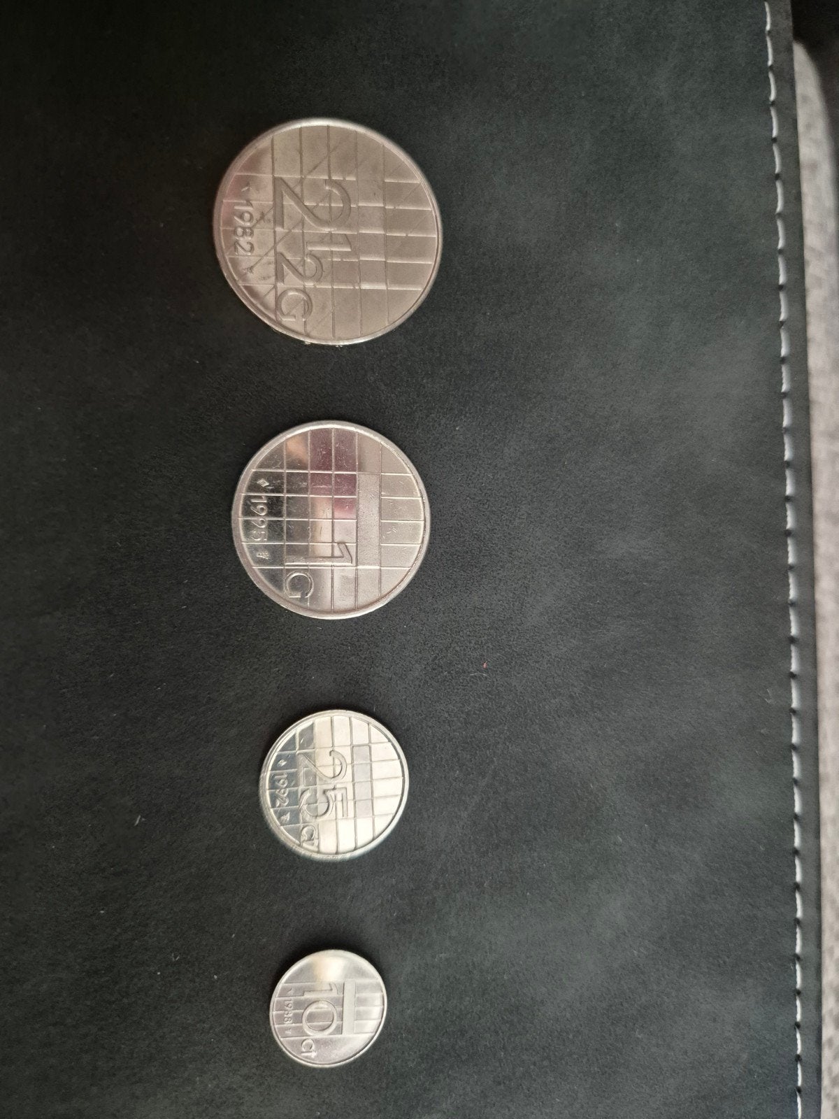 Set Nederlandse Guldens (1982-1984), Postzegels en Munten, Ophalen of Verzenden, Koningin Beatrix, 10 cent, Setje